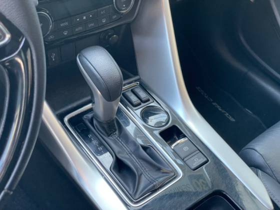 MITSUBISHI ECLIPSE CROSS 1.5 MIVEC TURBO GASOLINA HPE-S CVT MITSUBISHI ECLIPSE CROSS 1.5 MIVEC TURBO GASOLINA HPE-S CVT